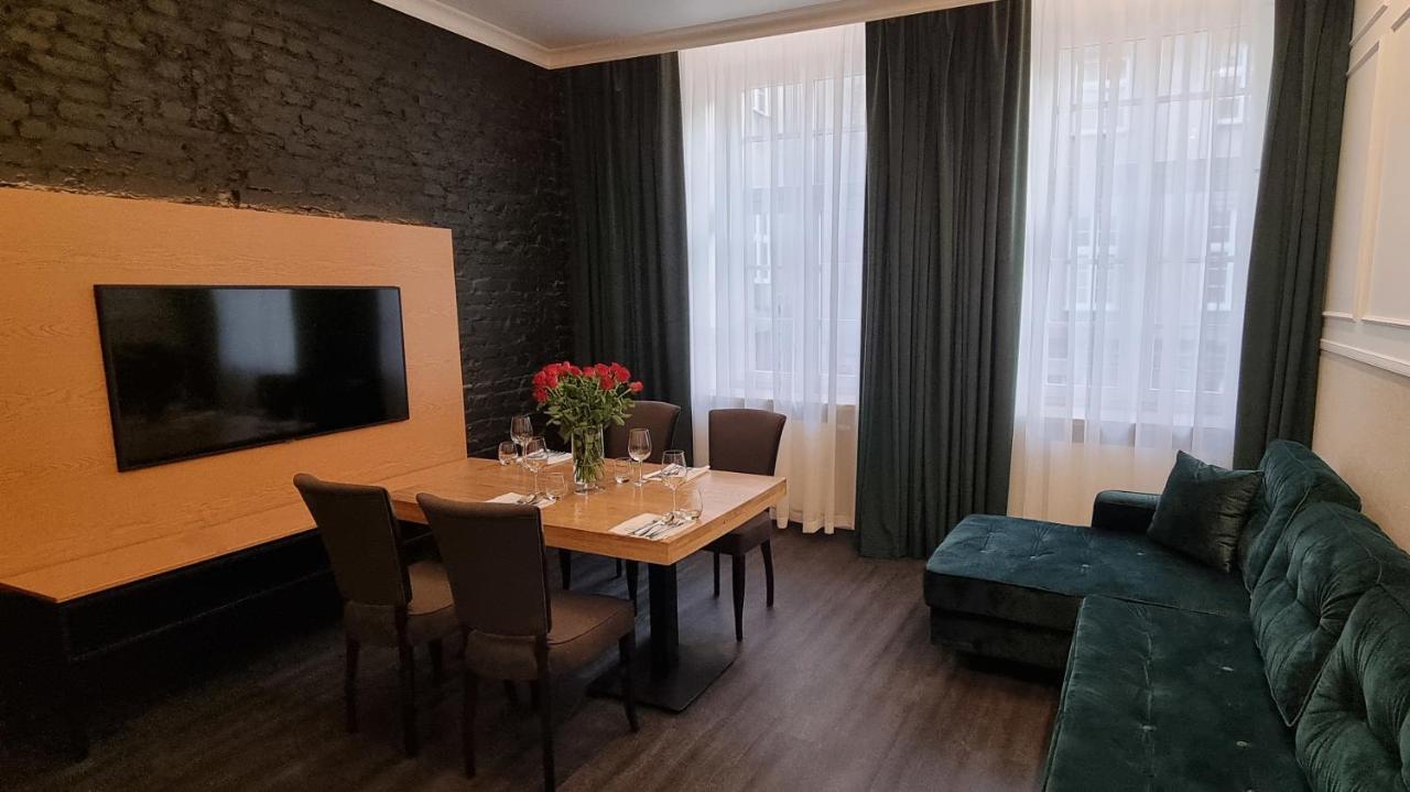 Ratuszova Stary Rynek Old Market Square Premium Apartments & Restaurant Ad 1954 Posen Exterior foto